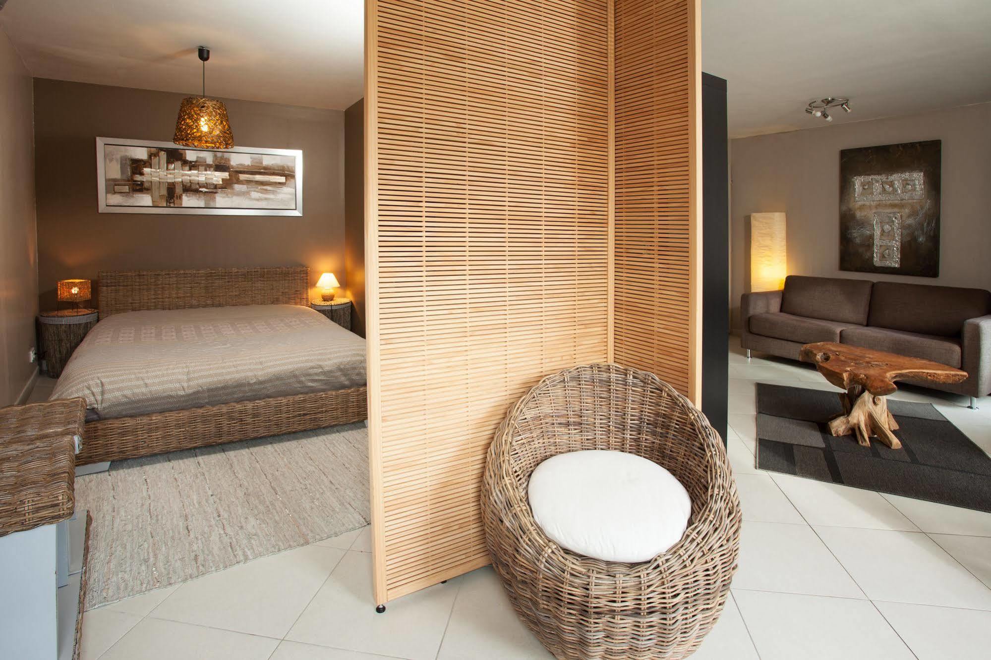 Bed and Breakfast Les Terrasses De Castelnau Esterno foto